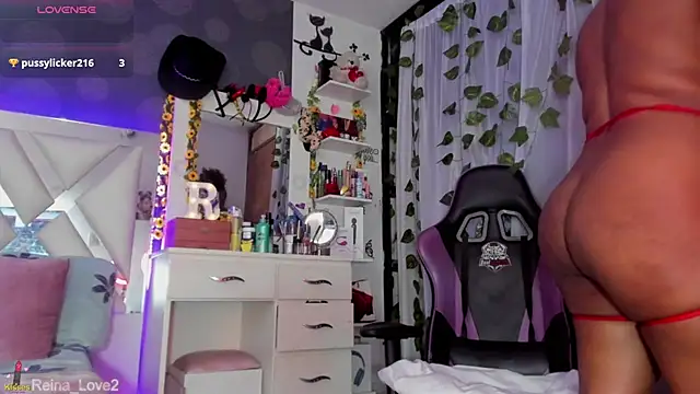 Reina Love2 online show from January 2025 07:51:01 PM