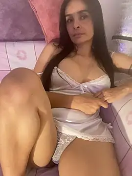 Snapshot of Alishak chatting on March 2025 02:29:02 AM Alishak online show from March 2025 02:29:02 AM