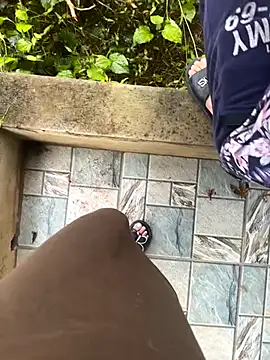 May-Squirt online show from October 2025 09:54:02 AM