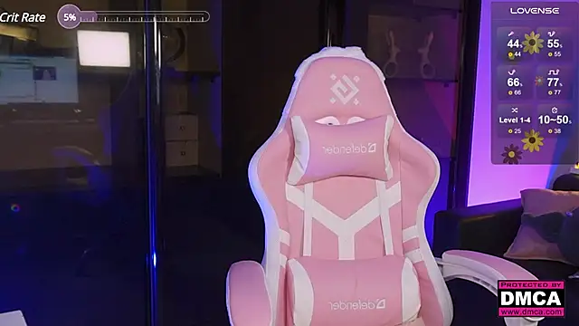 Snapshot of Triss_Moon chatting on February 2025 09:47:01 AM Triss Moon online show from February 2025 09:47:01 AM