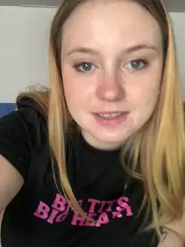 Snapshot of chloetarducci chatting on March 2025 04:33:02 PM chloetarducci online show from March 2025 04:33:02 PM