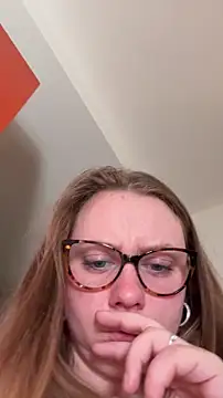 Snapshot of chloetarducci chatting on February 2026 08:03:02 PM chloetarducci online show from February 2026 08:03:02 PM