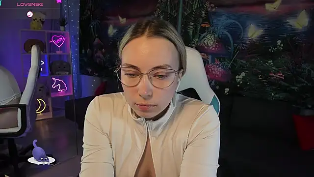 TiffanyBatson online show from January 2025 10:40:01 AM