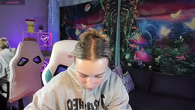 TiffanyBatson online show from February 2025 07:55:02 AM