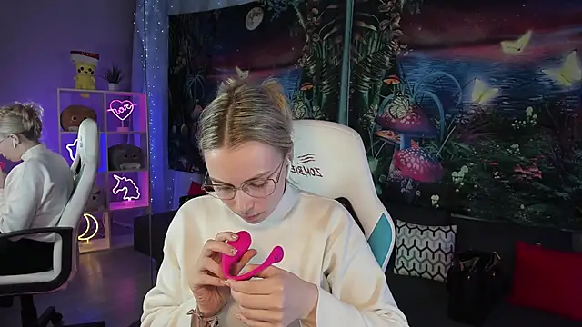 TiffanyBatson online show from March 2025 07:30:02 AM