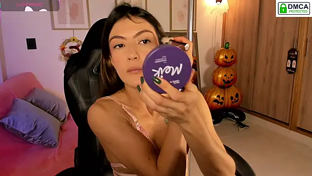 Snapshot of Lilabril chatting on October 2025 02:39:02 PM Lilabril online show from October 2025 02:39:02 PM