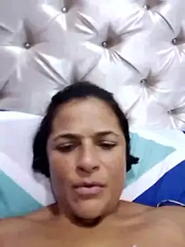 Snapshot of GiveLove1 chatting on January 2026 08:39:02 AM GiveLove1 online show from January 2026 08:39:02 AM