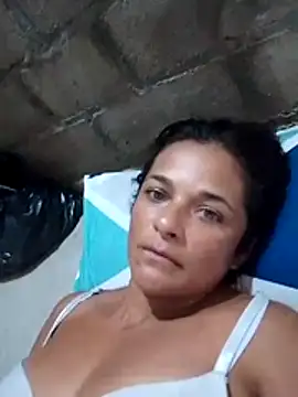 Snapshot of GiveLove1 chatting on January 2026 08:35:01 PM GiveLove1 online show from January 2026 08:35:01 PM