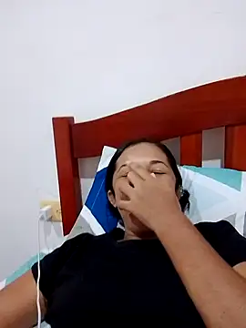 Snapshot of GiveLove1 chatting on February 2026 03:44:01 PM GiveLove1 online show from February 2026 03:44:01 PM