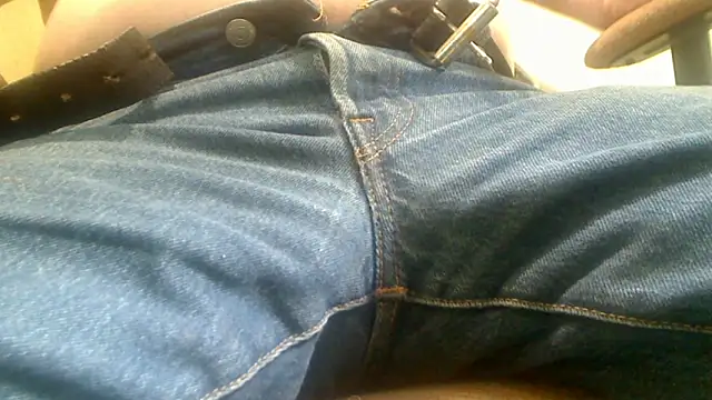 markluvskitty online show from May 2026 01:50:01 PM