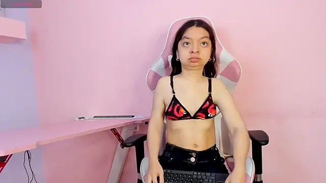 CharlotteMuller online show from November 2025 07:35:01 PM