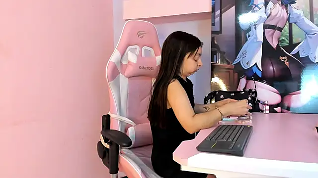 CharlotteMuller online show from April 2026 08:10:01 PM