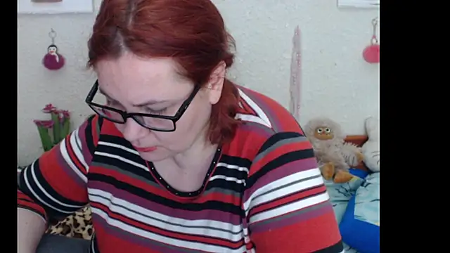 PlayfullMature online show from December 2025 02:20:01 AM