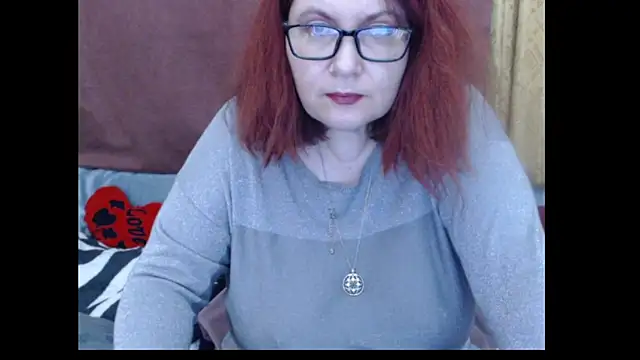 Snapshot of PlayfullMature chatting on April 2026 07:43:01 PM PlayfullMature online show from April 2026 07:43:01 PM
