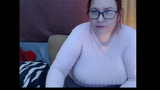 Snapshot of PlayfullMature chatting on April 2026 10:25:02 PM PlayfullMature online show from April 2026 10:25:02 PM