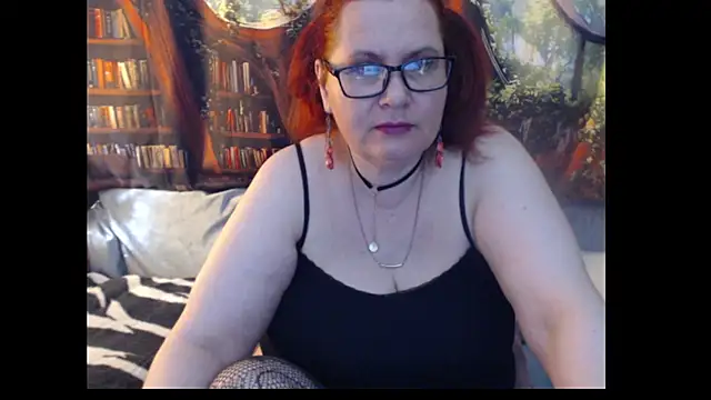 Snapshot of PlayfullMature chatting on May 2026 02:25:01 PM PlayfullMature online show from May 2026 02:25:01 PM