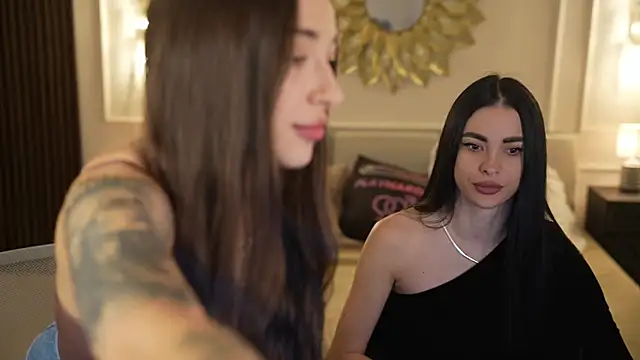 Tina Breeze online show from November 2025 11:42:01 AM