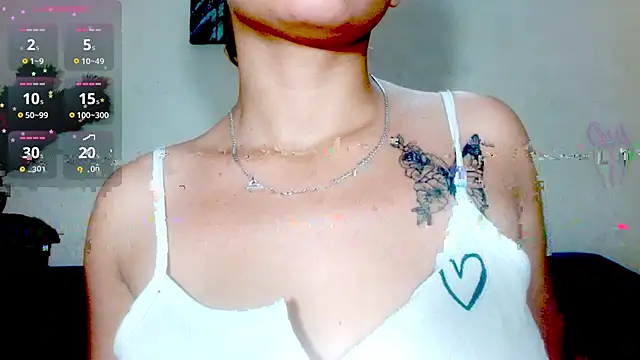 Eva Hoot online show from March 2026 12:10:02 PM