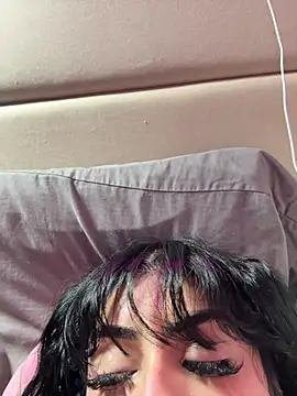 Snapshot of ThickerThanYoBitch chatting on March 2025 11:27:01 AM ThickerThanYoBitch online show from March 2025 11:27:01 AM