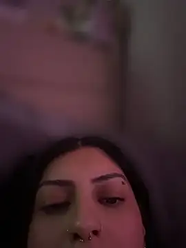 ThickerThanYoBitch online show from May 2026 04:15:01 PM