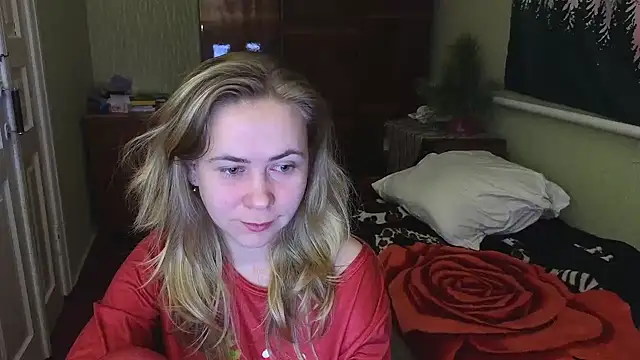 Snapshot of Riley_Roo chatting on December 2024 06:42:02 PM Riley Roo online show from December 2024 06:42:02 PM