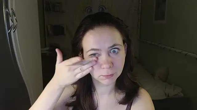 Snapshot of Riley_Roo chatting on September 2025 04:33:02 PM Riley Roo online show from September 2025 04:33:02 PM