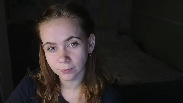 Snapshot of Riley_Roo chatting on December 2025 07:08:02 PM Riley Roo online show from December 2025 07:08:02 PM