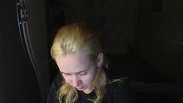 Riley Roo online show from January 2026 04:34:01 PM