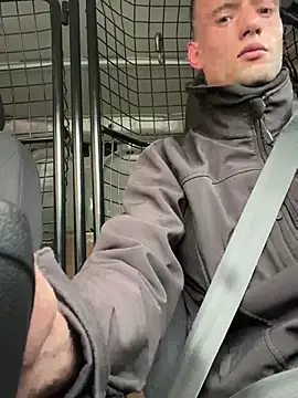 Snapshot of davorm chatting on December 2024 11:50:02 AM davorm online show from December 2024 11:50:02 AM