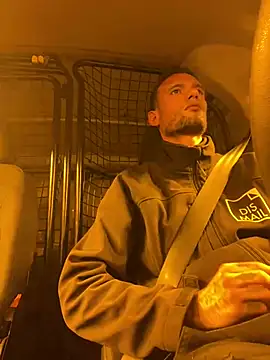 Snapshot of davorm chatting on March 2025 10:41:01 AM davorm online show from March 2025 10:41:01 AM