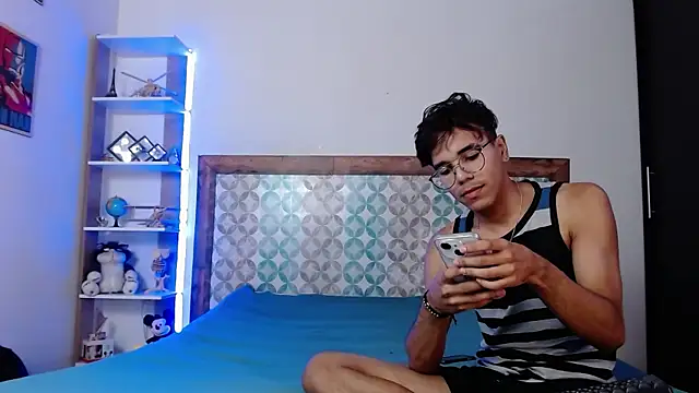 MATEO SWEET online show from March 2025 09:05:02 PM