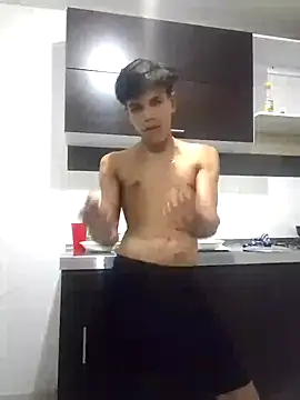 MATEO SWEET online show from March 2025 04:40:02 AM