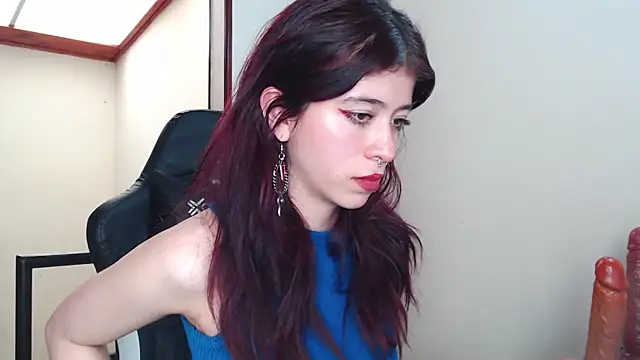 Snapshot of SuzzyyM chatting on January 2025 05:28:02 PM SuzzyyM online show from January 2025 05:28:02 PM