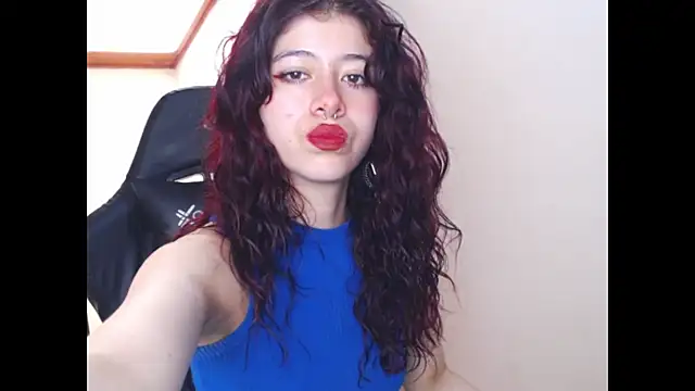 Snapshot of SuzzyyM chatting on February 2025 02:05:01 PM SuzzyyM online show from February 2025 02:05:01 PM