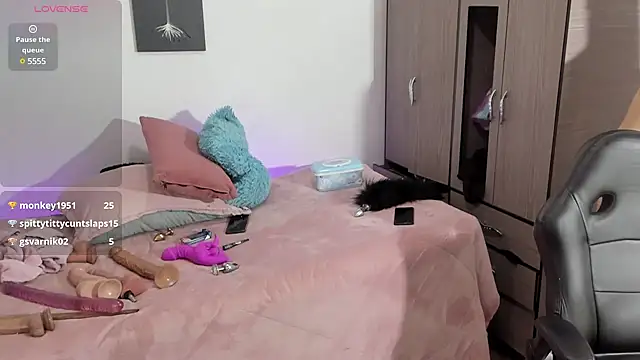 Snapshot of vanessabz chatting on February 2025 03:08:01 PM vanessabz online show from February 2025 03:08:01 PM