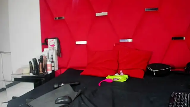 Snapshot of Karoll69_ chatting on March 2025 03:45:01 AM Karoll69 online show from March 2025 03:45:01 AM