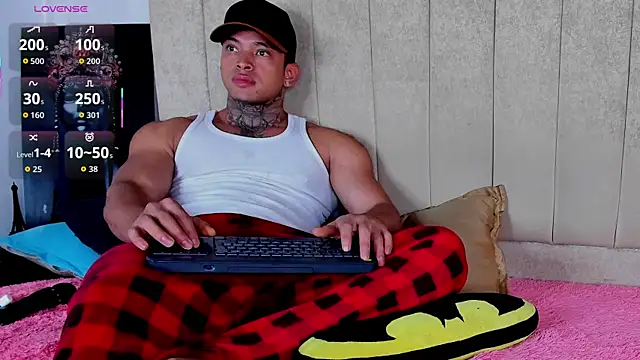 Stiven collins online show from May 2026 07:19:02 PM