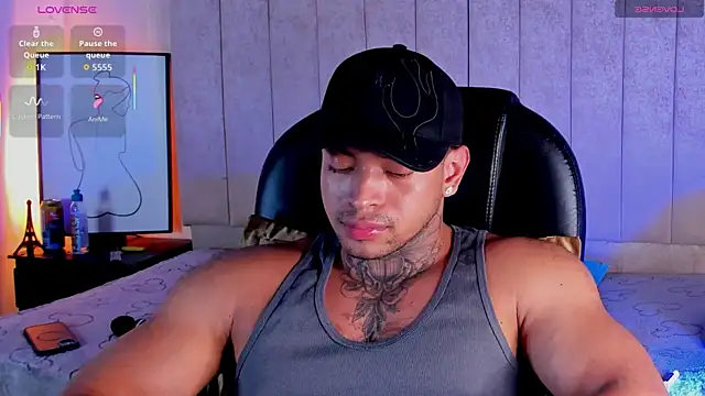 Stiven collins online show from May 2026 04:29:02 AM