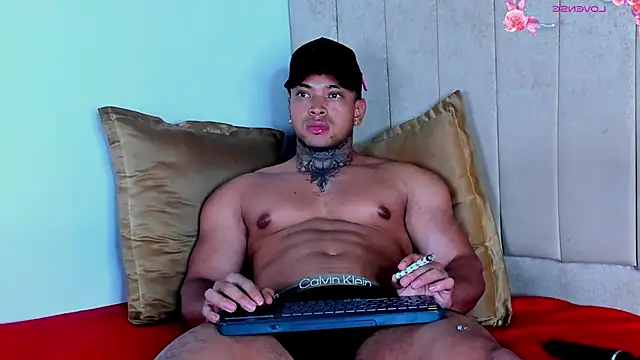 Stiven collins online show from May 2026 04:10:02 AM