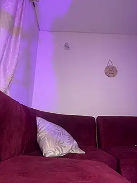 Snapshot of Chloemercury chatting on December 2025 07:02:02 AM Chloemercury online show from December 2025 07:02:02 AM