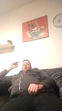 Knuffelstaaf123 online show from May 2026 08:47:01 PM