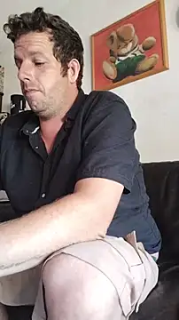 Snapshot of Knuffelstaaf123 chatting on July 2026 03:27:01 PM Knuffelstaaf123 online show from July 2026 03:27:01 PM