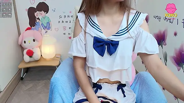 Snapshot of _Mizuki_ chatting on September 2025 03:45:02 PM Mizuki online show from September 2025 03:45:02 PM