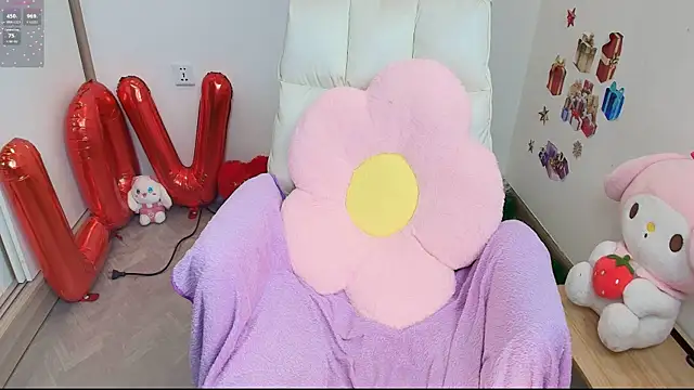 Snapshot of _Mizuki_ chatting on February 2026 05:38:01 AM Mizuki online show from February 2026 05:38:01 AM