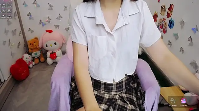 Snapshot of _Mizuki_ chatting on April 2026 05:29:01 PM Mizuki online show from April 2026 05:29:01 PM