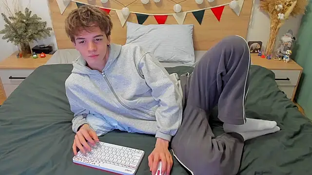 Fandi 777 online show from February 2025 05:31:02 AM