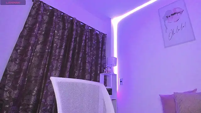 Snapshot of isabela-duran chatting on January 2025 11:43:01 PM isabela-duran online show from January 2025 11:43:01 PM