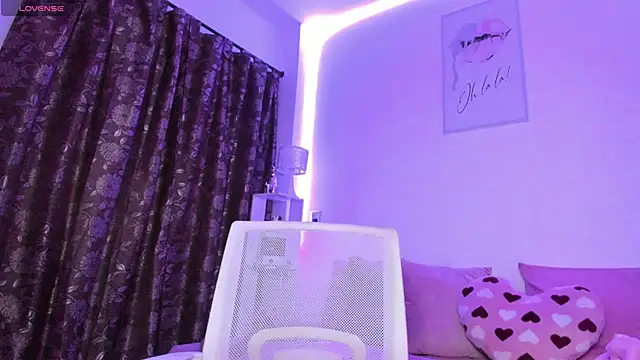 Snapshot of isabela-duran chatting on February 2025 02:03:01 AM isabela-duran online show from February 2025 02:03:01 AM