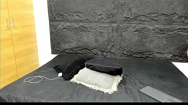 emakross online show from June 2026 10:30:01 PM