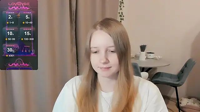 Snapshot of Alyaley chatting on September 2025 06:00:01 PM Alyaley online show from September 2025 06:00:01 PM